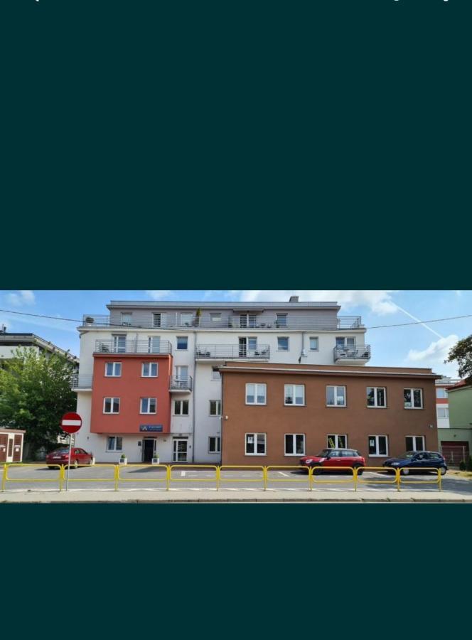 Premium Centrum 900M Targi Kielce 4 Km Eksteriør billede